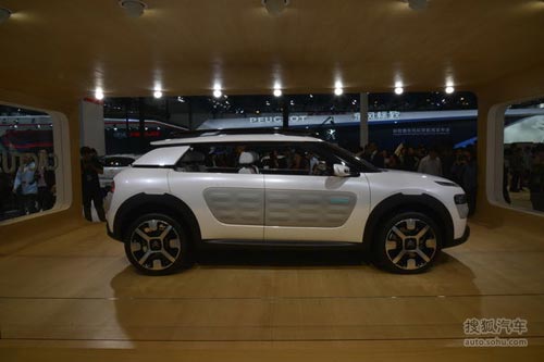 雪铁龙C4 Cactus北京车展实拍